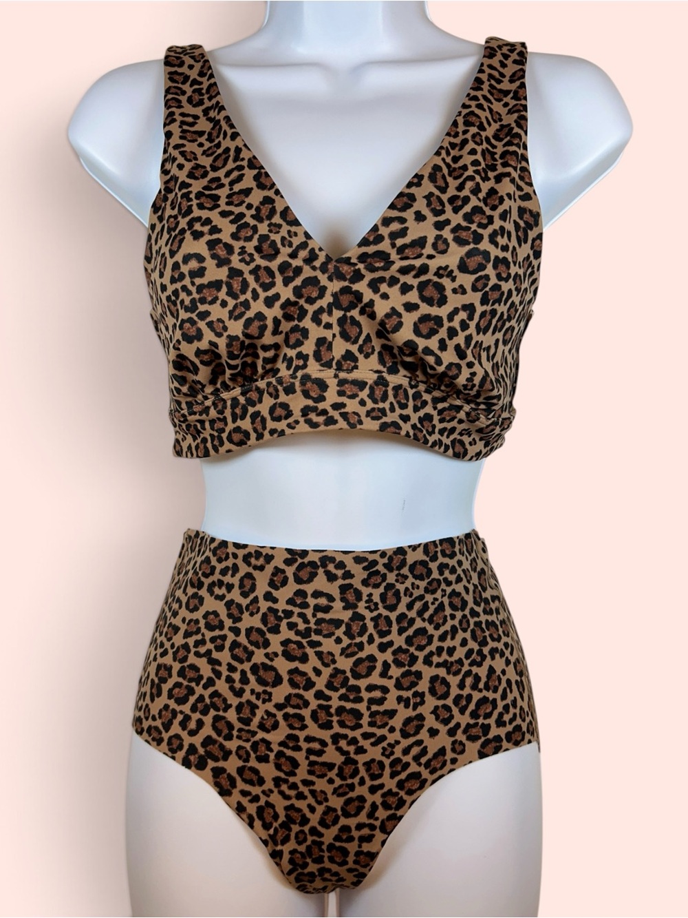 Old Navy NWT Size M Cheetah No-Show Bralette & High Rise Panty Set